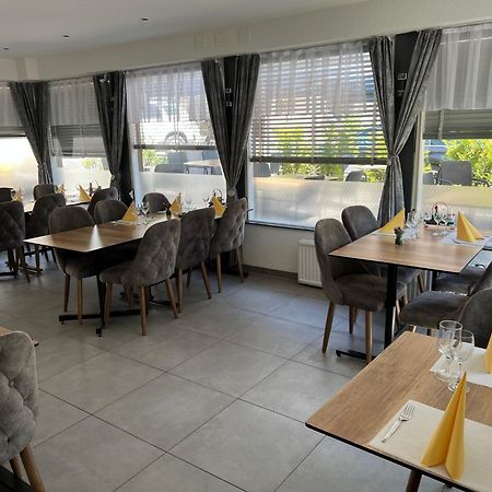 Hotel Restaurant Du Moulin Fleurier Екстер'єр фото